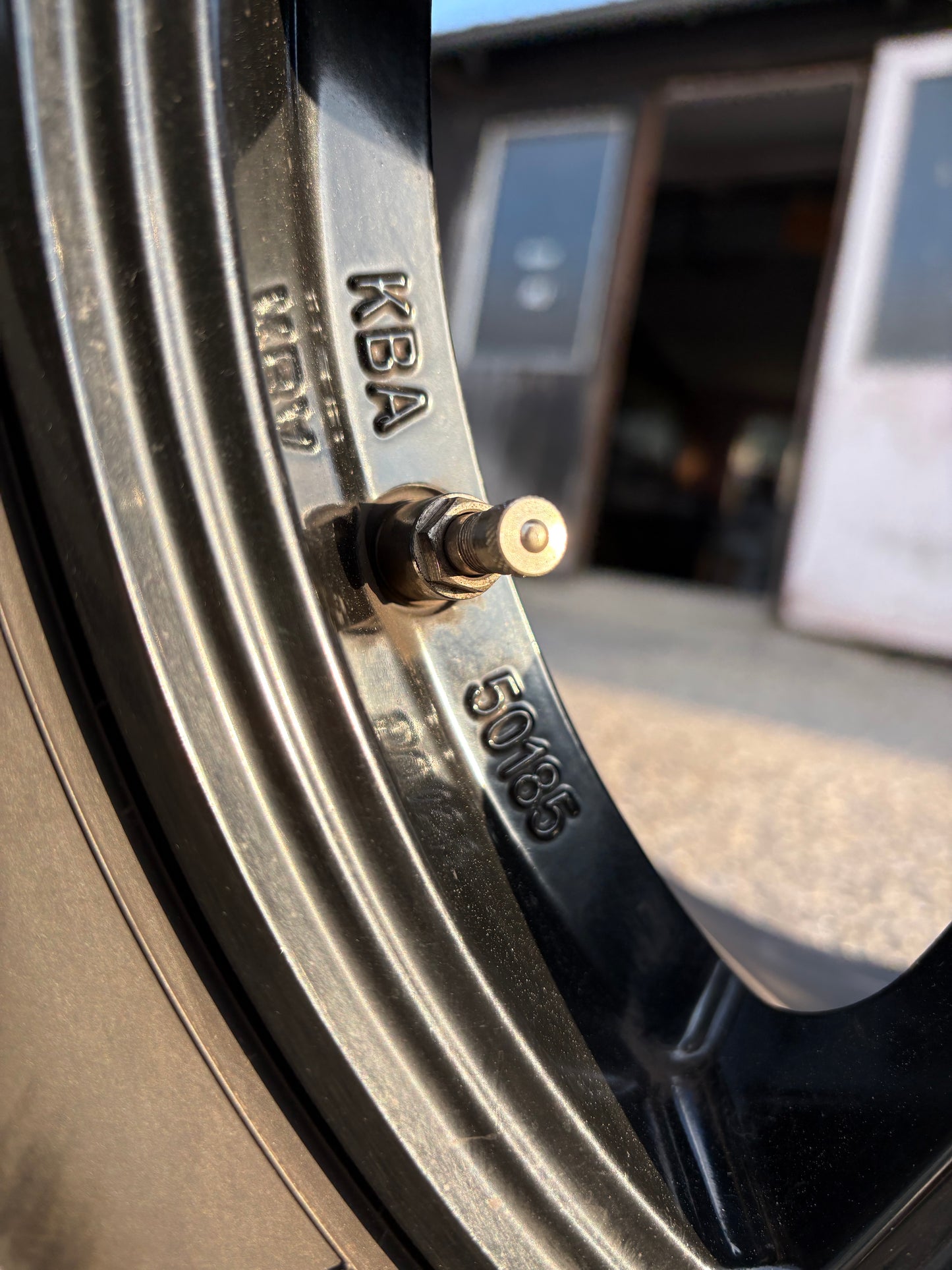 4x
R³ Wheels R3H01 black in 18 Zoll inkl. Winterreifen