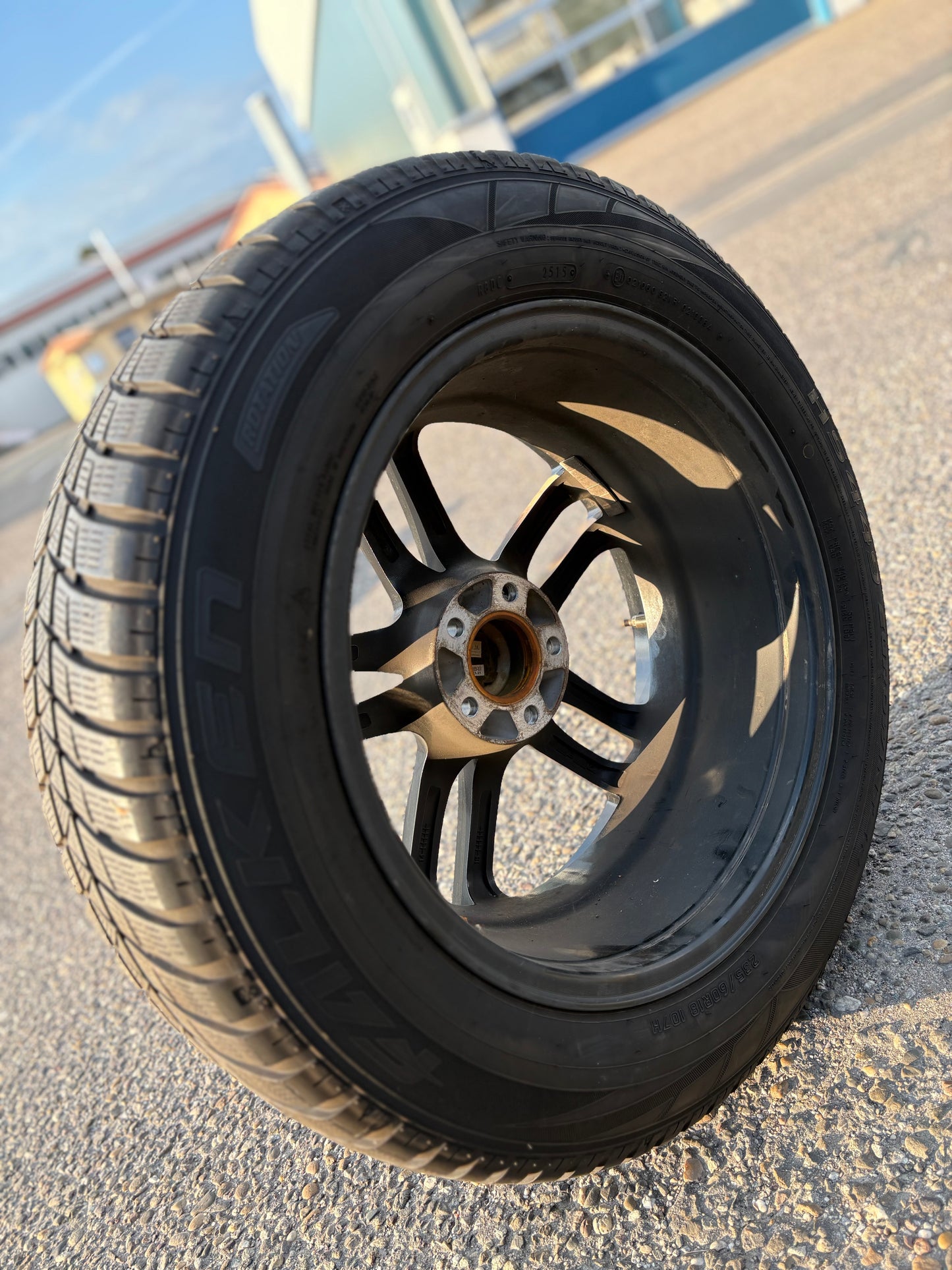 4x
R³ Wheels R3H01 black in 18 Zoll inkl. Winterreifen