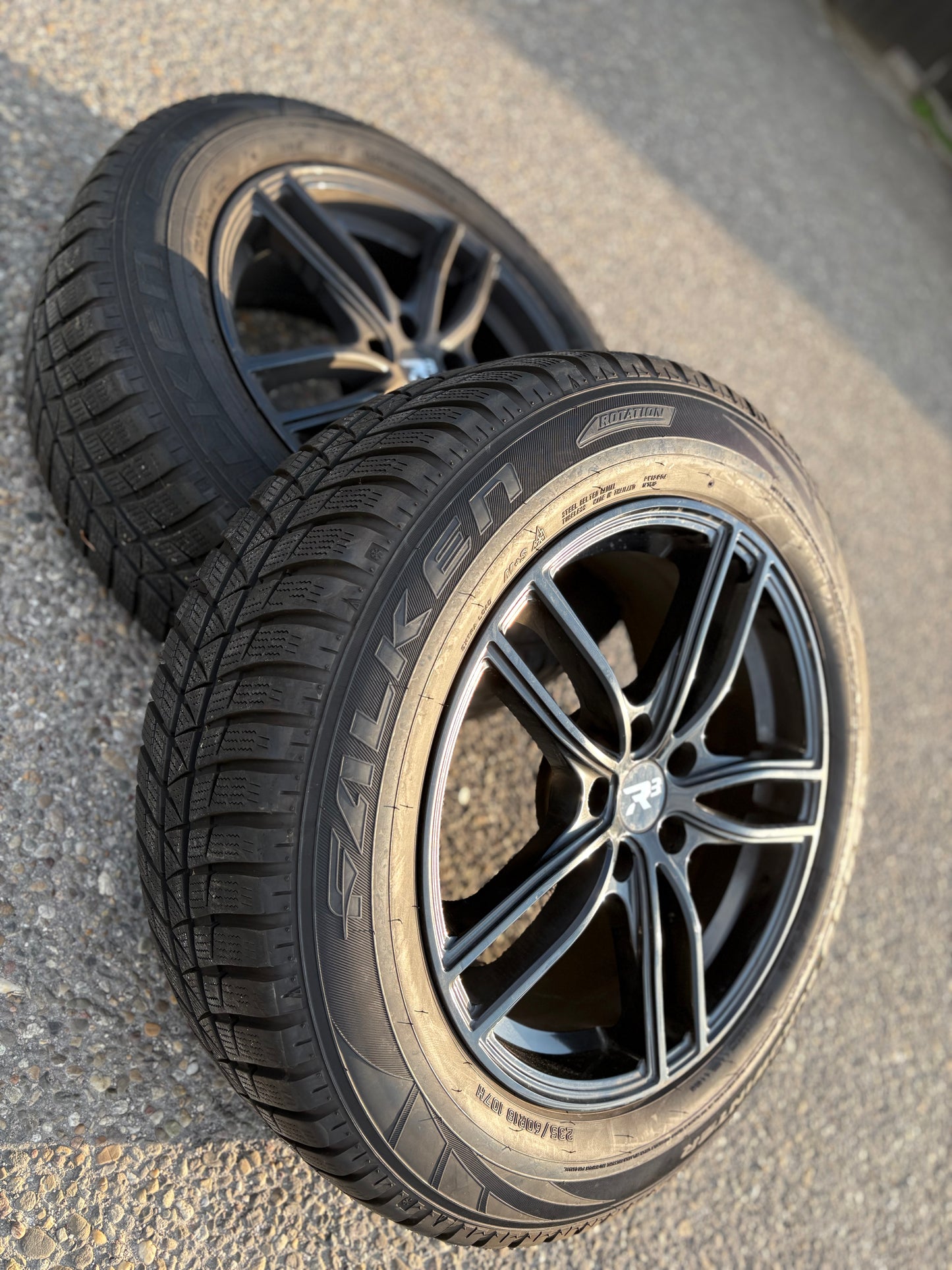 4x
R³ Wheels R3H01 black in 18 Zoll inkl. Winterreifen