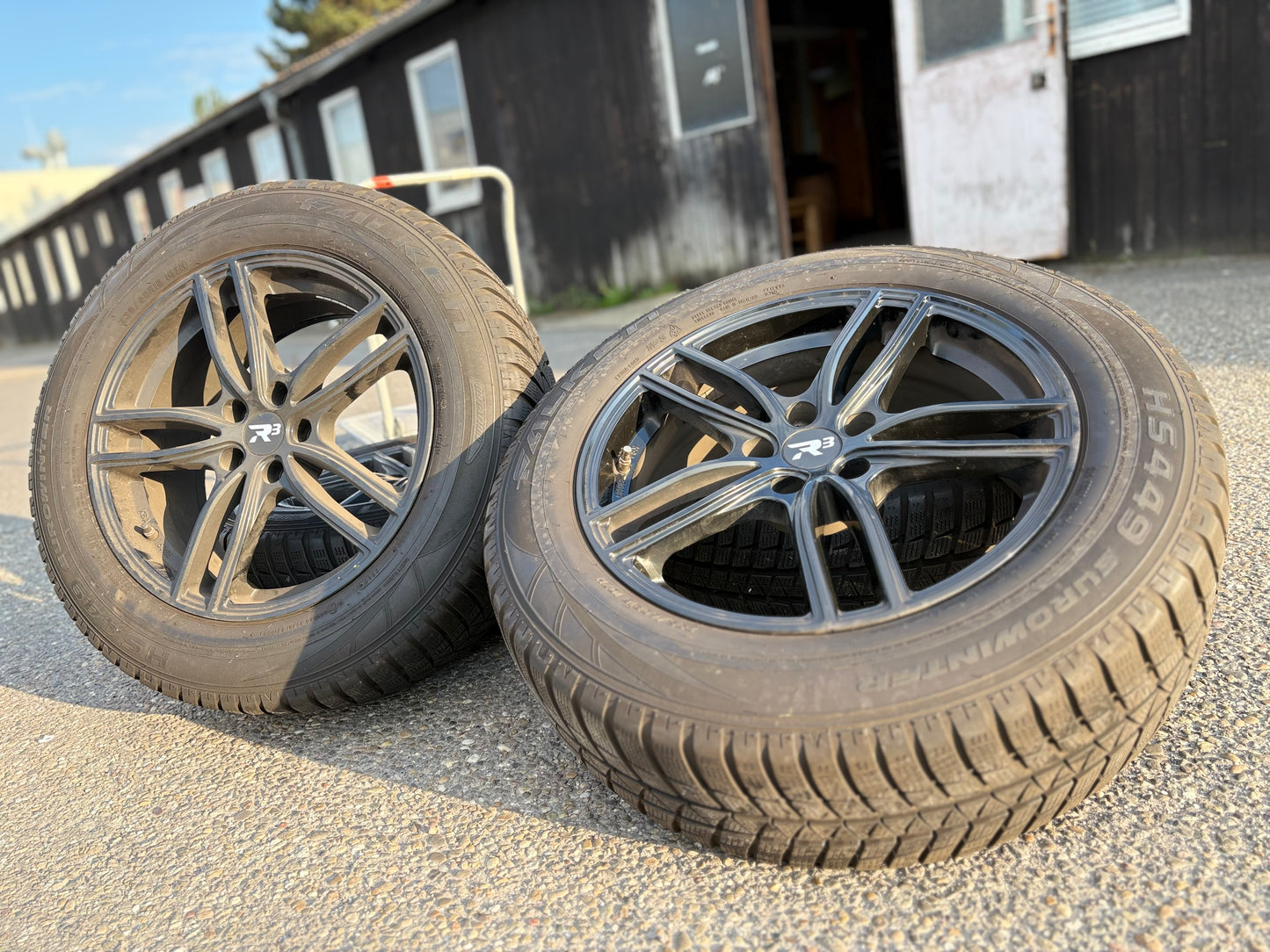 4x
R³ Wheels R3H01 black in 18 Zoll inkl. Winterreifen