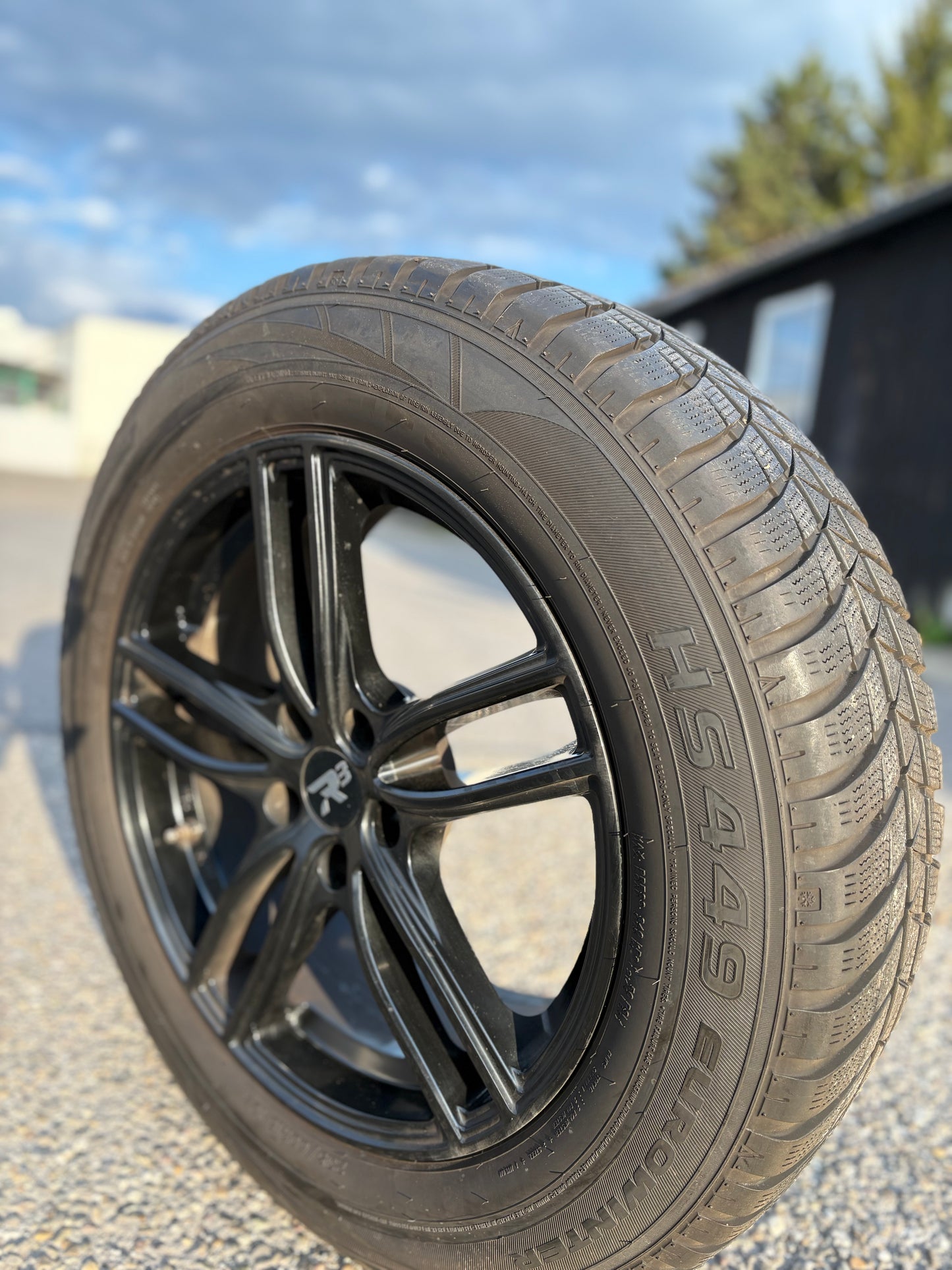 4x
R³ Wheels R3H01 black in 18 Zoll inkl. Winterreifen